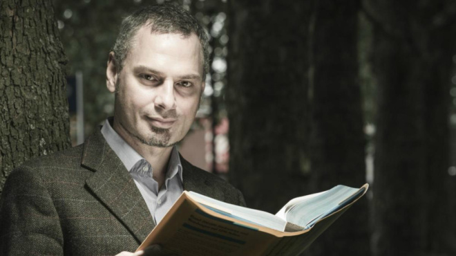 γιάννης-οικονόμου-ο-έλληνας-που-μιλάε-62772