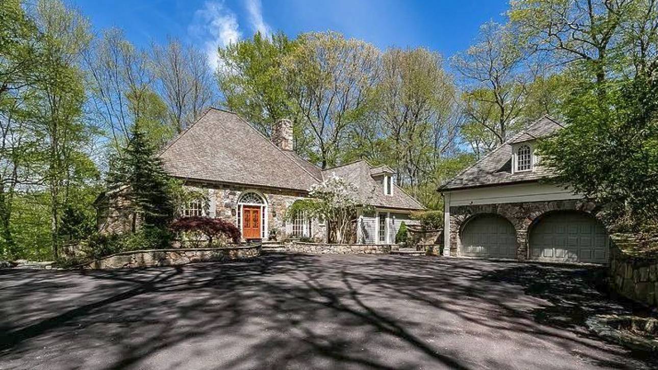 Πούλησε το σπίτι του για να πληρώσει τις σπουδές της εγγονής του και ο κόσμος του αγόρασε καινούργιο - εικόνα 1