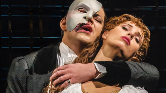 the-phantom-of-the-opera-στο-christmas-theater-71227