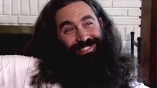 απόφάσισε-να-ξυριστεί-και-να-κουρευτε-68433