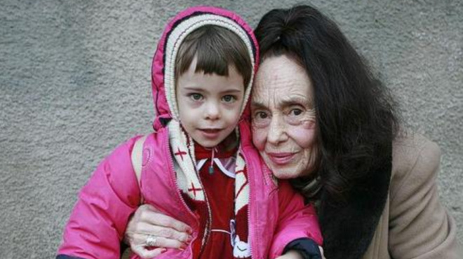 έγινε-μητέρα-στα-66-της-και-όλοι-την-κατέ-74166