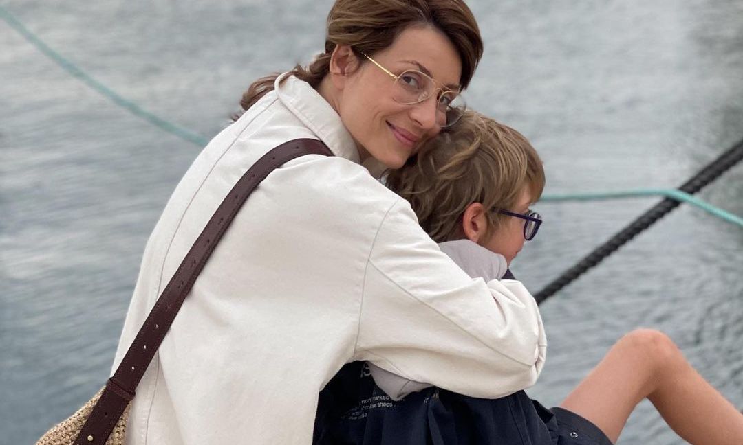Ευδοκία Ρουμελιώτη με τον γιό της