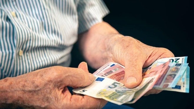 λύση-για-τα-αναδρομικά-αναζητά-η-κυβέρ-73651