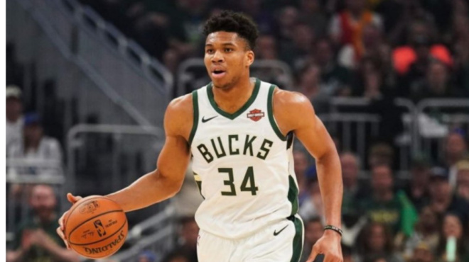 συγκλονιστικός-αντετοκούνμπο-η-μητ-80898