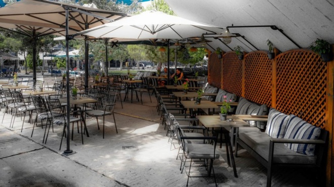 άδεια-η-καφετέρια-στη-νέα-σμύρνη-που-έδ-85555