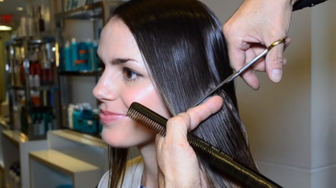 διάσημος-κομμωτής-κουρεύει-αγορέ-την-82541