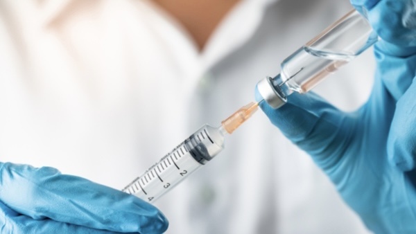 εμβόλιο-η-pfizer-ξεκινά-κλινική-μελέτη-για-τ-81148