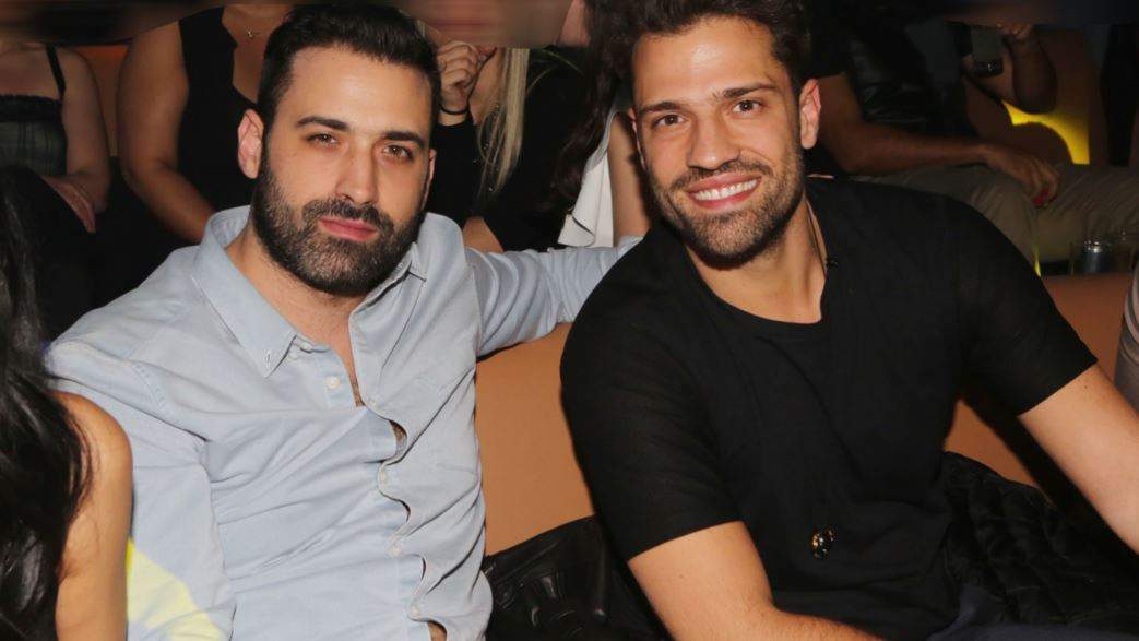 Αργυρός με τον αδερφό του