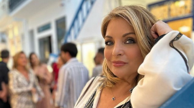 σαν-αρχαία-ελληνίδα-θεά-η-άντζελα-γκερ-164707