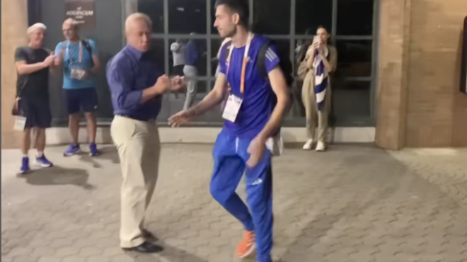 ο-τεντόγλου-παρέκαμψε-τη-χειραψία-του-169742