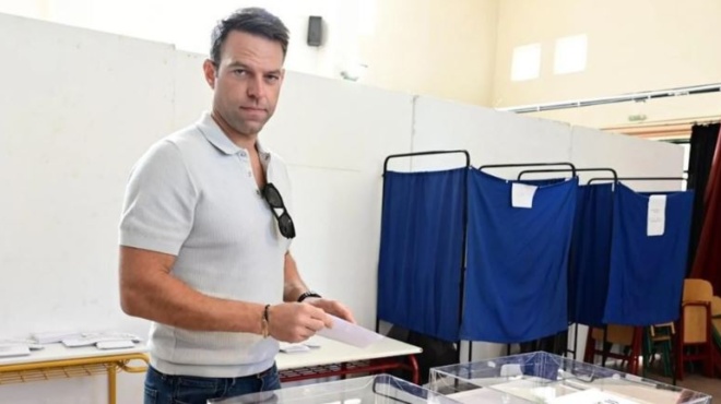 ψήφισε-στην-εκάλη-ο-κασσελάκης-οι-ελλη-174102