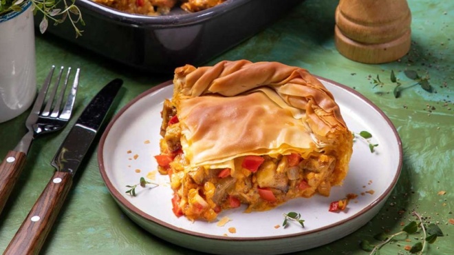 εύκολη-κοτόπιτα-με-τυριά-και-πιπεριές-181594