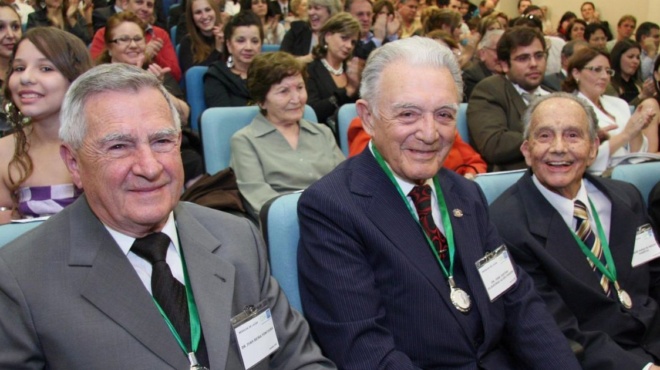 συγκίνησε-τους-πάντες-παιδίατρος-92-χρο-178133