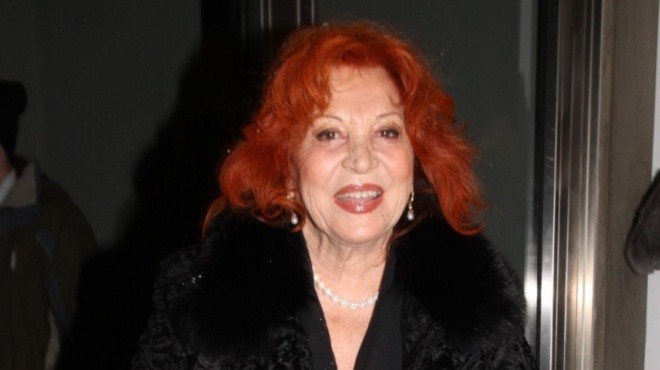 η-μητέρα-γη-η-μητέρα-παναγία-και-η-μητ-178347