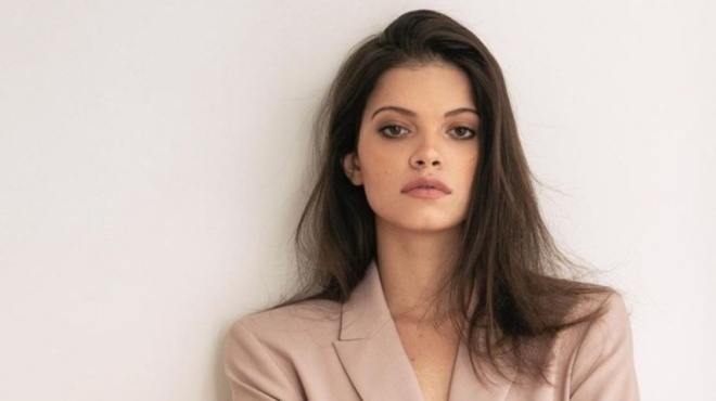 το-dna-έγραψε-η-εγγονή-της-τζένης-καρέζ-177544