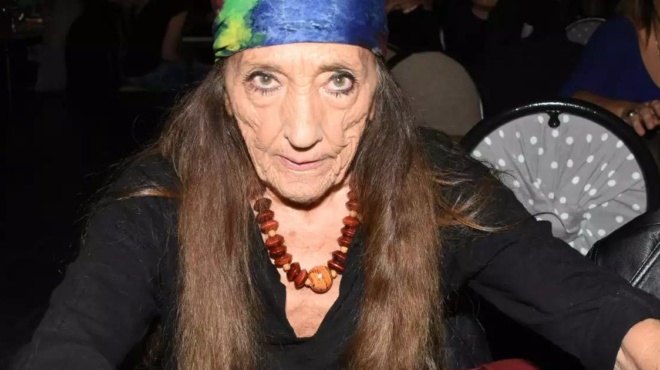 γιώτα-γιάννα-η-ελληνίδα-τζάνις-τζόπλ-185482