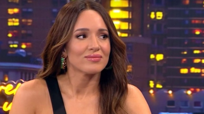 καλομοίρα-περήφανη-μαμά-στο-σχολείο-τ-187140