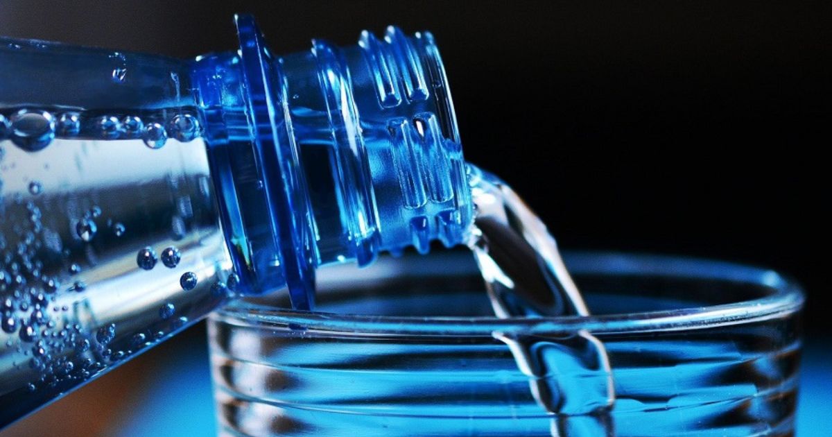 εμφιαλωμένα νερά