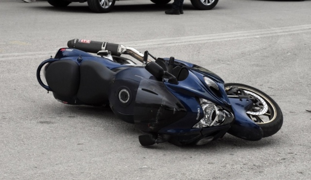 τροχαίο-στην-καλλιθέα-σφοδρή-σύγκρου-182176