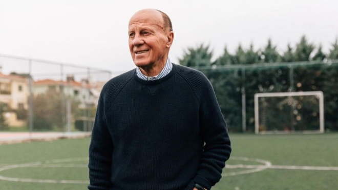 βραβεύεται-ο-μίμης-δομάζος-και-η-κόρη-τ-184813