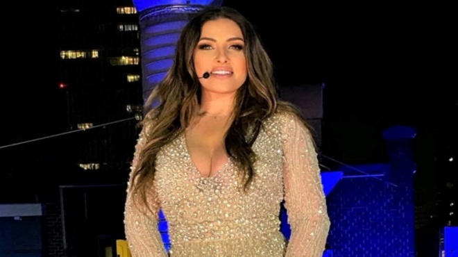 η-επιστροφή-της-έλενας-παπαρίζου-όλες-190140