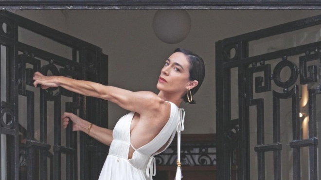 έλενα-τοπαλίδου-χορεύει-ξέφρενα-έμιν-190619