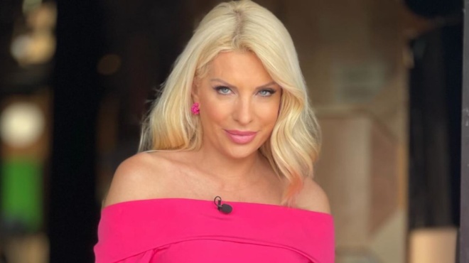 ελένη-μενεγάκη-όσο-μεγαλώνεις-η-ζωή-σ-191091