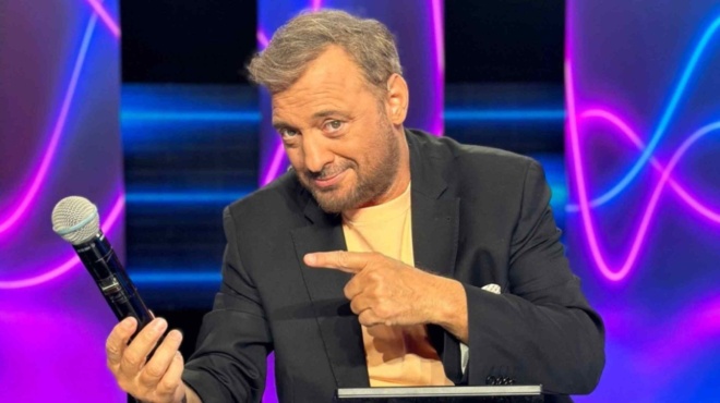 χρήστος-φερεντίνος-o-σκαϊ-βάζει-τέλος-σ-196787