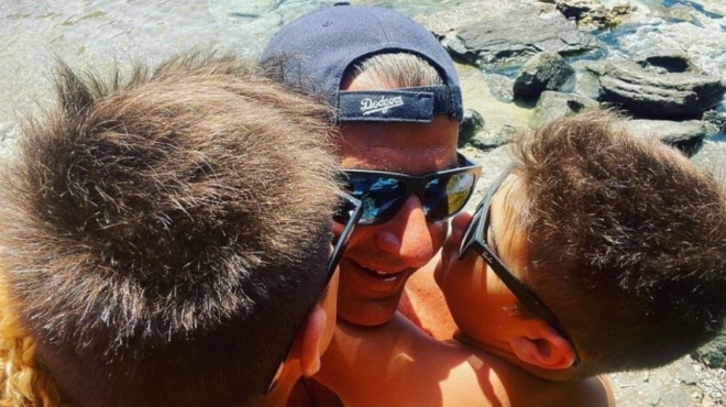 γιώργος-λιάγκας-πάσχα-στην-τήνο-οικο-191187