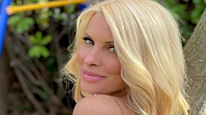 γιορτή-για-την-ελένη-μενεγάκη-ελένη-194587