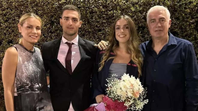 περήφανος-μπαμπάς-ο-αντώνης-νικοπολί-201047