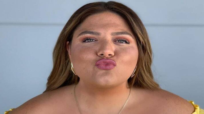 θεά-κι-ακομπλεξάριστη-η-δανάη-μπάρκα-π-200493