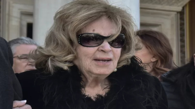 μαθεύτηκε-από-την-ανιψιά-της-δέσποινα-198593