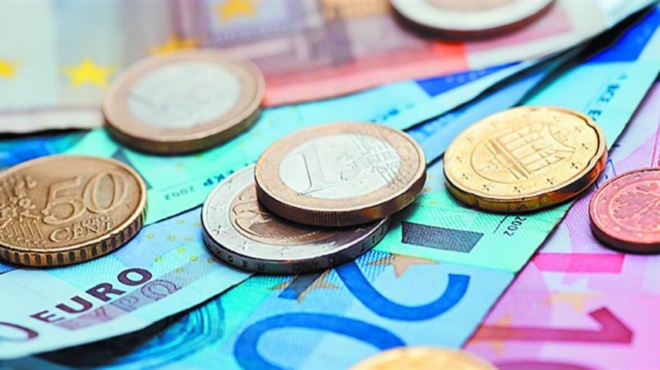 επίδομα-με-ζεστά-300-και-600-ευρώ-ποιοι-το-202857