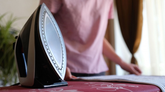 σιδερώστε-χωρίς-λεκέδες-tips-για-καθαρό-σ-198125