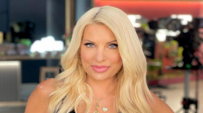 καλύτερη-από-20άρα-η-ελένη-μενεγάκη-έ-198216