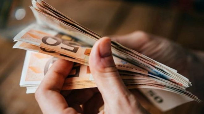έκτακτο-επίδομα-1-000-ευρώ-μέσα-στο-καλοκα-201543