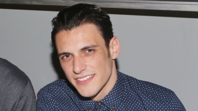 σταύρος-σβήγκος-ο-γάμος-σε-μια-εκκλησ-202131