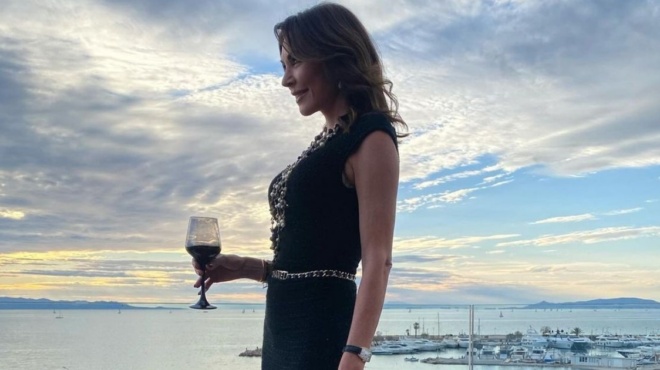 τατιάνα-στεφανίδου-κρατούσε-στα-χέρι-198659