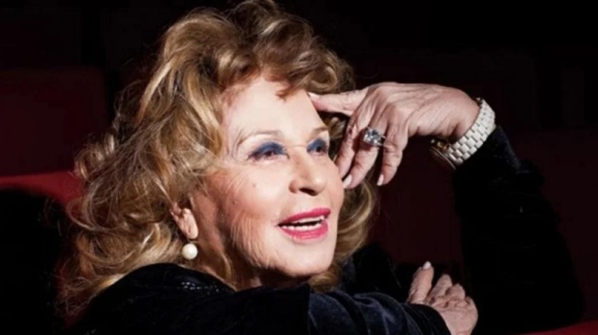 θρήνος-στην-κηδεία-της-δέσποινας-στυλ-199463