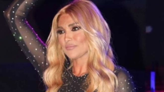 ξεσήκωσε-το-μαγαζί-η-αγγελική-ηλιάδη-χ-197002