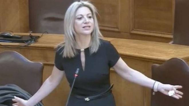 καρυστιανού-κατά-άδωνι-η-χαμηλή-ηθικ-203817