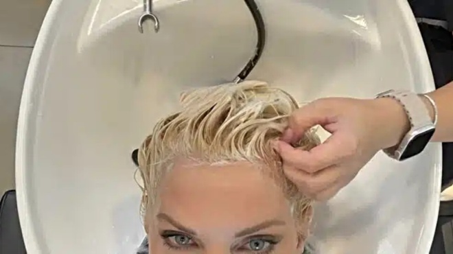 ακομπλεξάριστη-η-ελένη-μενεγάκη-πήγε-227395