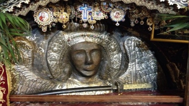 ταξιάρχης-μανταμάδου-η-ιστορική-μονή-227687