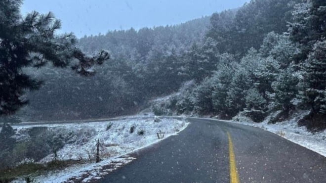 στα-λευκά-η-λάρισα-μαγικές-εικόνες-α-228839