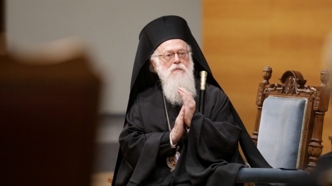 δύσκολες-ώρες-για-τον-αρχιεπίσκοπο-αλ-235952