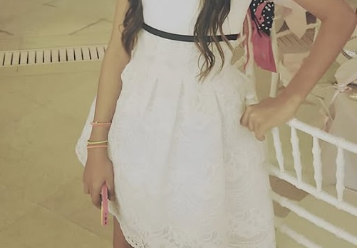 όλοι-ψάχνουν-να-βρουν-ποια-είναι-από-235646