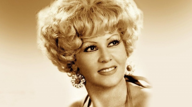 καίτη-γκρέυ-τα-δύο-τραγούδια-που-ζήτησ-237006