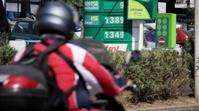 απαγορεύεται-η-πώληση-καυσίμων-σε-όσο-237671