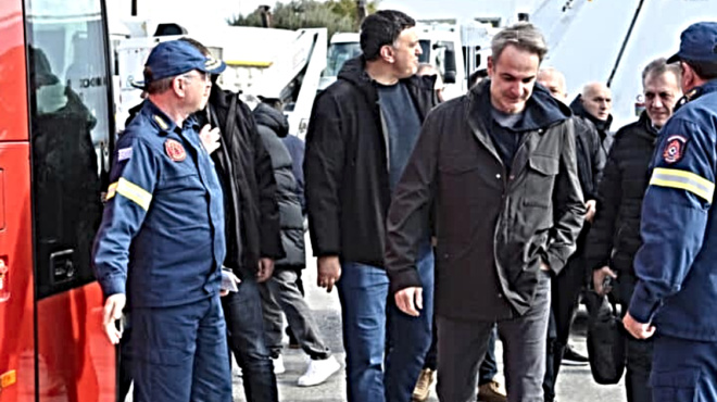 έφτασε-στη-σαντορίνη-ο-κυριάκος-μητσο-239228